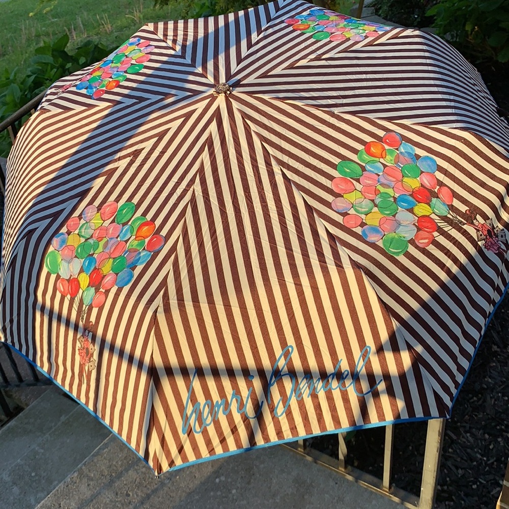 Henri Bendel logo stripe purse umbrella